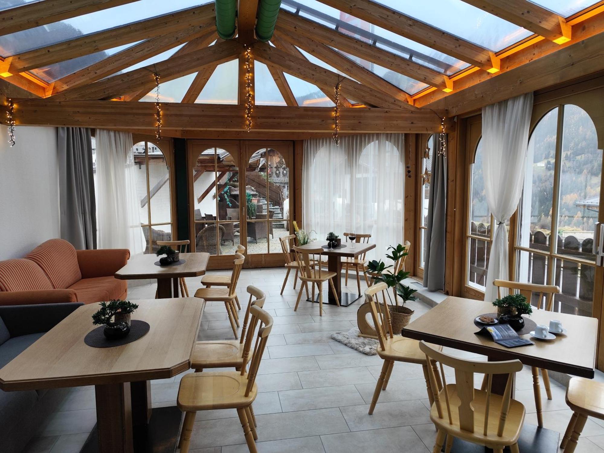 제르젠스 Pitztal Living 아파트 호텔 외부 사진