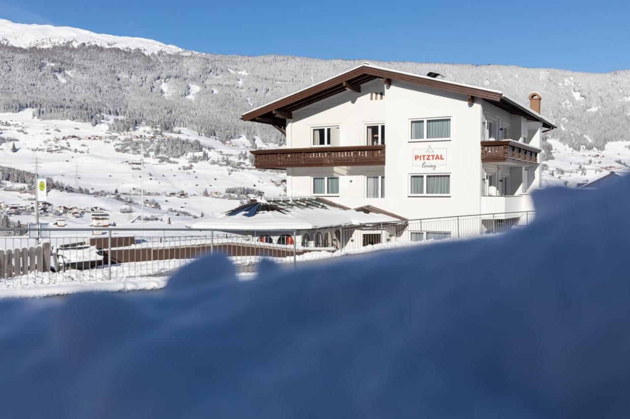 제르젠스 Pitztal Living 아파트 호텔 외부 사진